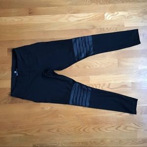 Mesh Panel Leggings (M)